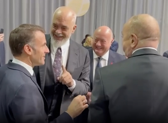 Премьер Албании пошутил с Макроном в связи с «окончанием войны» c Азербайджаном (видео)